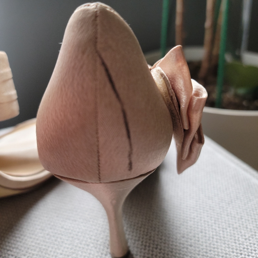 Heels - Picture 6 of 10